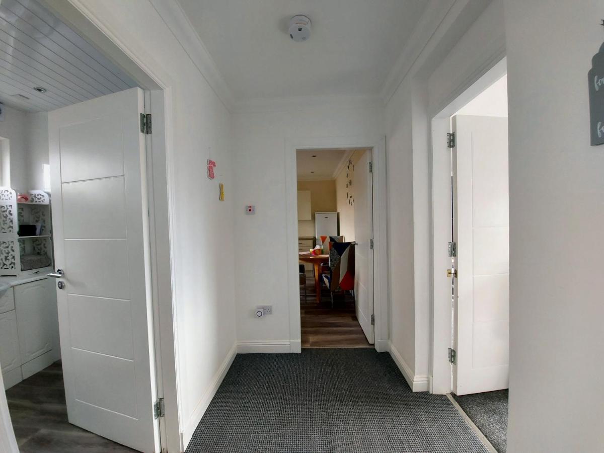 Teddy Bears' 3-Bedroom Maisonette ソルトコーツ エクステリア 写真